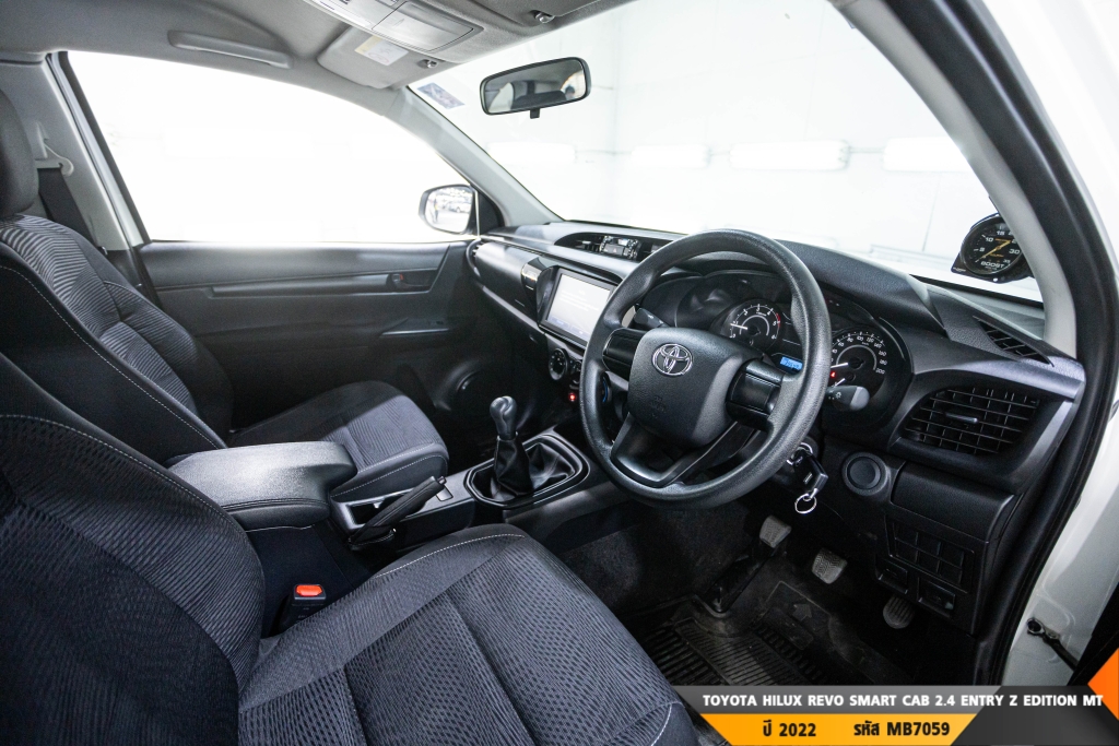 TOYOTA HILUX REVO MT ปี 2022#1