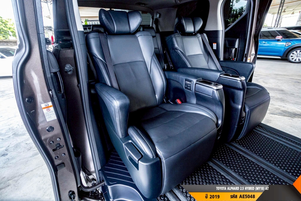 TOYOTA ALPHARD AT ปี 2019#4