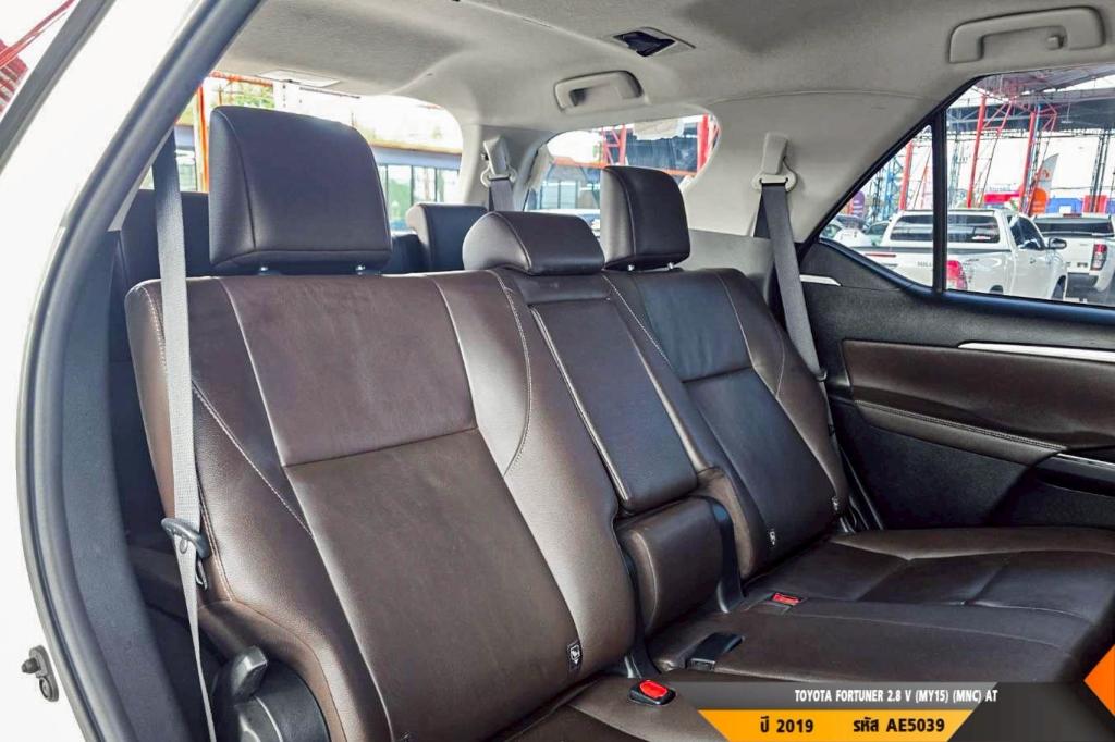 TOYOTA FORTUNER AT ปี 2019#6