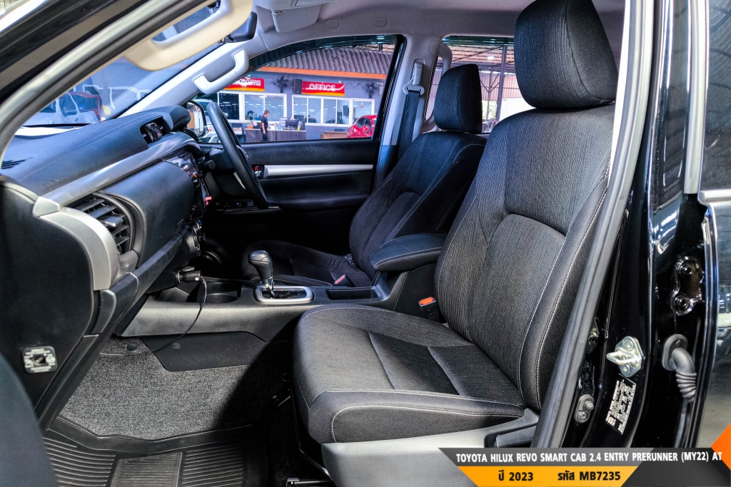 TOYOTA HILUX REVO AT ปี 2023#10