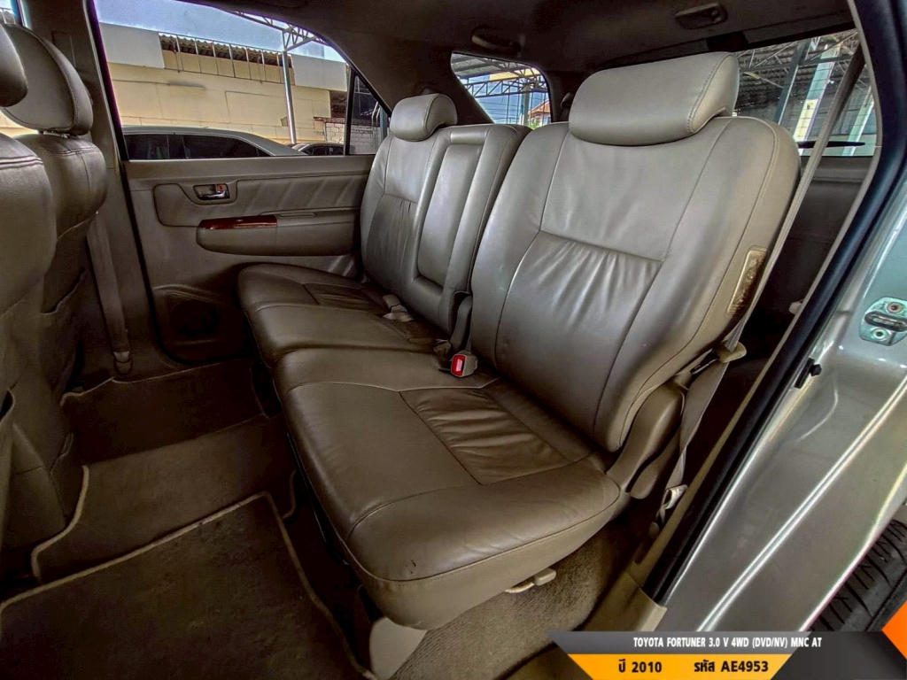 TOYOTA FORTUNER AT4WD. ปี 2010#9