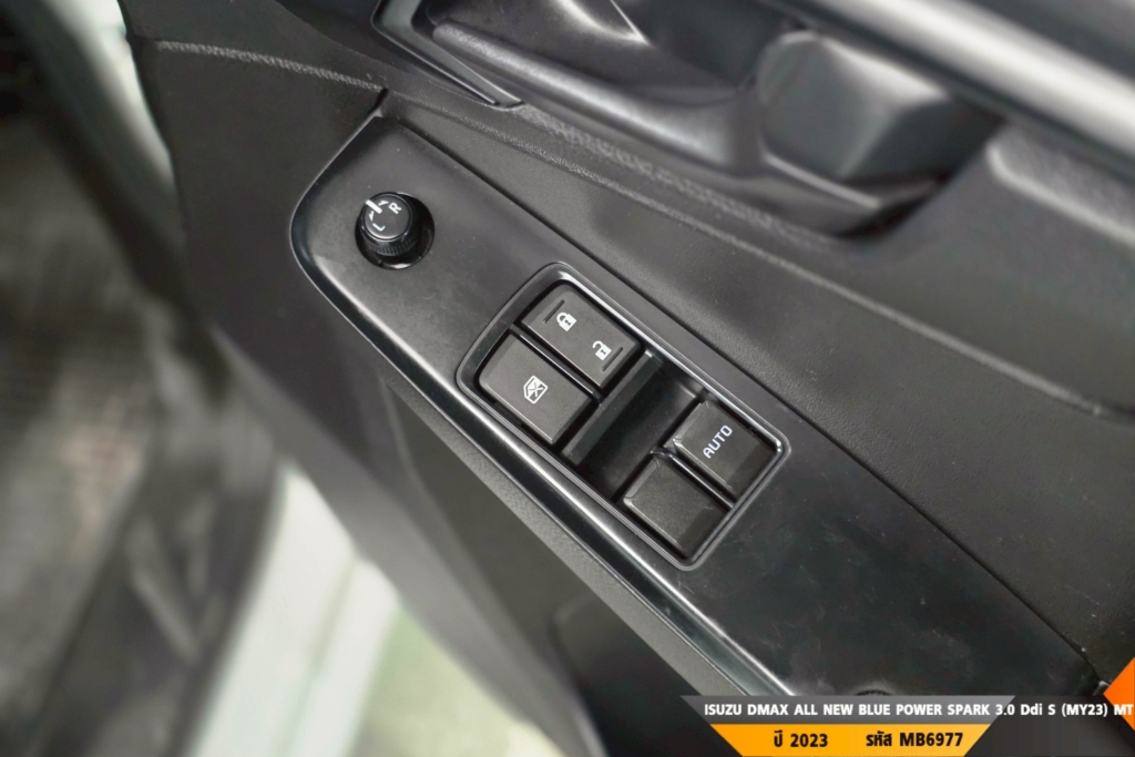 ISUZU DMAX SPARK MT ปี 2023#4