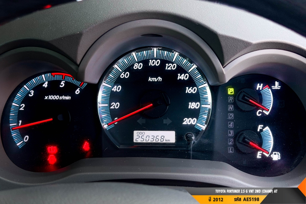 TOYOTA FORTUNER ปี 2012#8