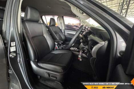 TOYOTA HILUX REVO AT ปี 2022#1