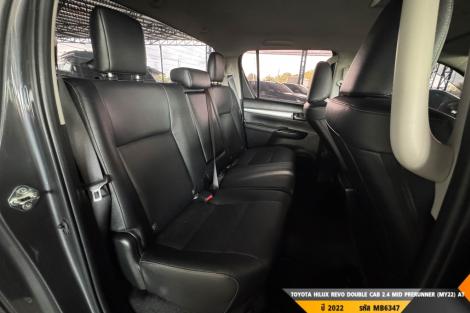 TOYOTA HILUX REVO AT ปี 2022#2