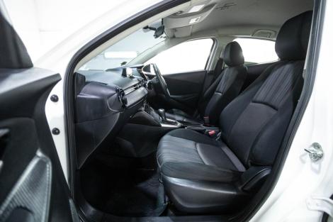 MAZDA2 1.3 SKYACTIV AT ปี 2016#13