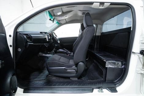 TOYOTA HILUX REVO MT ปี 2016#11
