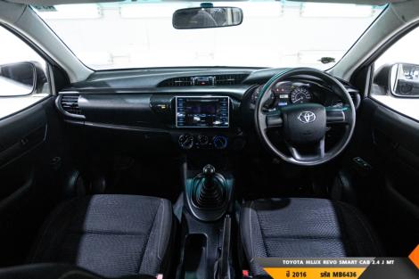 TOYOTA HILUX REVO MT ปี 2016#8