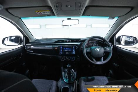 TOYOTA HILUX REVO MT ปี 2016#8