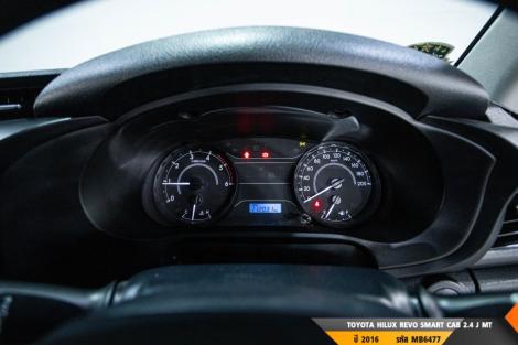 TOYOTA HILUX REVO MT ปี 2400#1