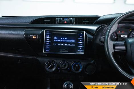 TOYOTA HILUX REVO  MT ปี 2016#9