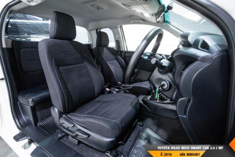 TOYOTA HILUX REVO MT ปี 2016#6