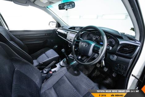 TOYOTA HILUX REVO MT ปี 2016#2