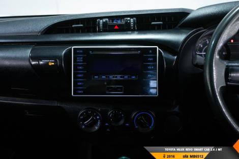 TOYOTA HILUX REVO MT ปี 2016#9