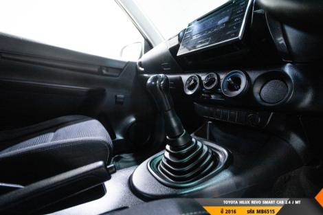 TOYOTA HILUX REVO  MT ปี 2016#3