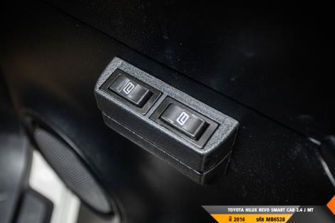 TOYOTA HILUX REVO MT ปี 2400#4