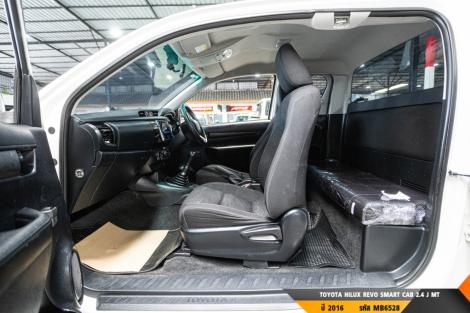 TOYOTA HILUX REVO MT ปี 2400#11