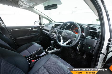 HONDA JAZZ AT ปี 2019#2
