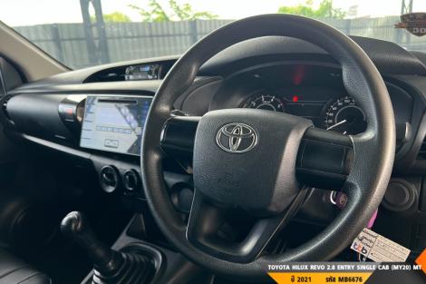 TOYOTA HILUX REVO  MT ปี 2021#4