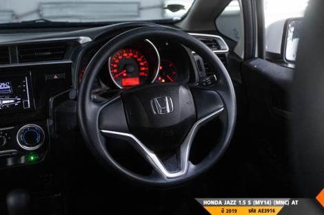 TOYOTA JAZZ  AT ปี 2019#10