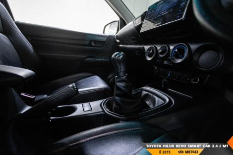 TOYOTA HILUX REVO MT ปี 2015#3