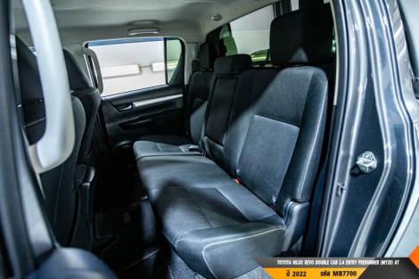 TOYOTA HILUX REVO  AT ปี 2022#8