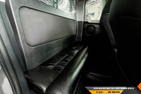 TOYOTA HILUX REVO AT ปี 2021#4