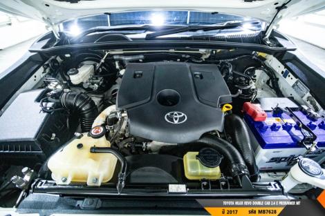 TOYOTA HILUX REVO  MT ปี 2017#9