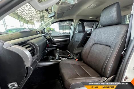 TOYOTA HILUX REVO  MT ปี 2022#6