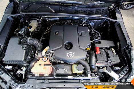 TOYOTA HILUX REVO AT ปี 2023#3