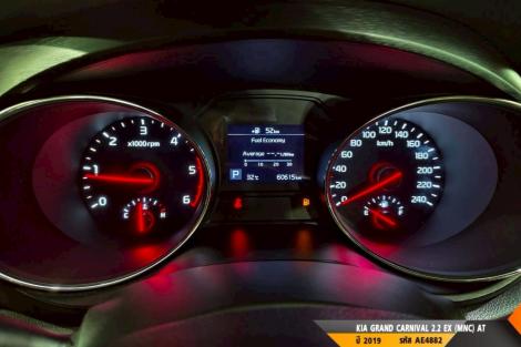 KIA GRAND CARNIVAL  AT ปี 2019#2