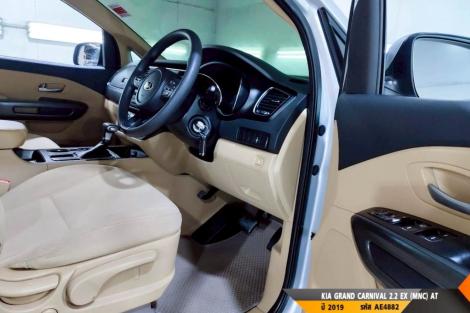 KIA GRAND CARNIVAL  AT ปี 2019#4