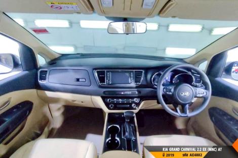 KIA GRAND CARNIVAL  AT ปี 2019#6