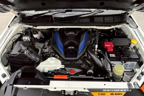 ISUZU MU-X AT ปี 2023#2