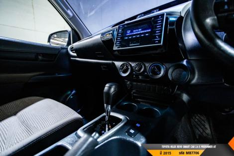 TOYOTA HILUX REVO AT ปี 2015#8