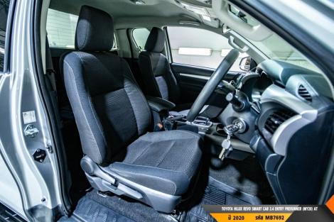 TOYOTA HILUX REVO  AT ปี 2020#3
