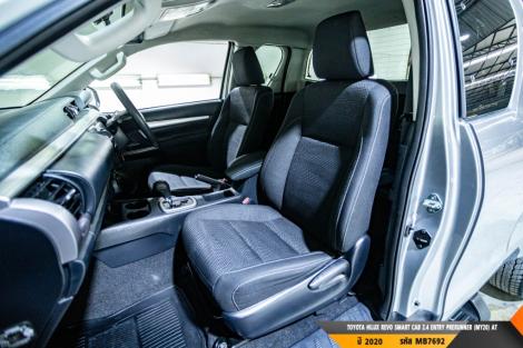 TOYOTA HILUX REVO  AT ปี 2020#11