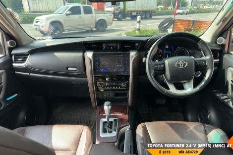 TOYOTA FORTUNER  AT ปี 2019#4
