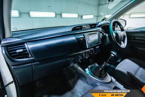 TOYOTA HILUX REVO  MT ปี 2016#9
