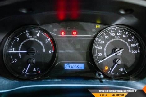TOYOTA HILUX REVO MT ปี 2016#4