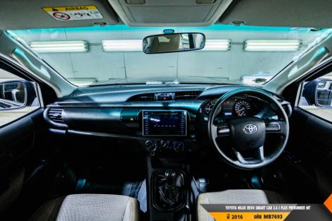 TOYOTA HILUX REVO MT ปี 2016#8