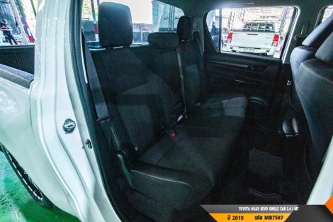 TOYOTA HILUX REVO  MT ปี 2019#7