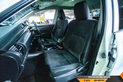 TOYOTA HILUX REVO  MT ปี 2019#9