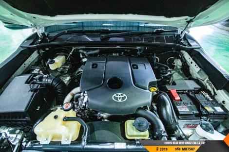 TOYOTA HILUX REVO  MT ปี 2019#10