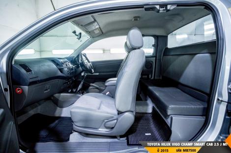 TOYOTA HILUX VIGO  MT ปี 2015#3