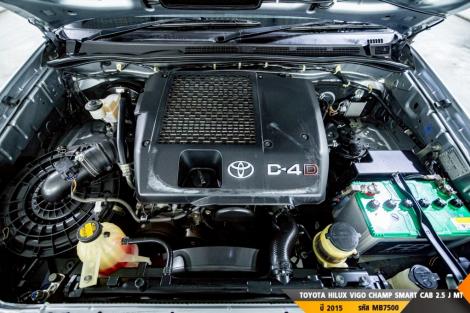 TOYOTA HILUX VIGO  MT ปี 2015#4