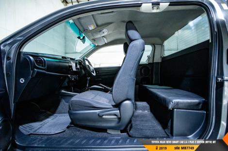 TOYOTA HILUX REVO  MT ปี 2019#1