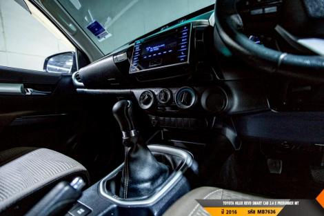 TOYOTA HILUX REVO  MT ปี 2016#6