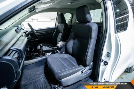 TOYOTA HILUX REVO  MT ปี 2023#10