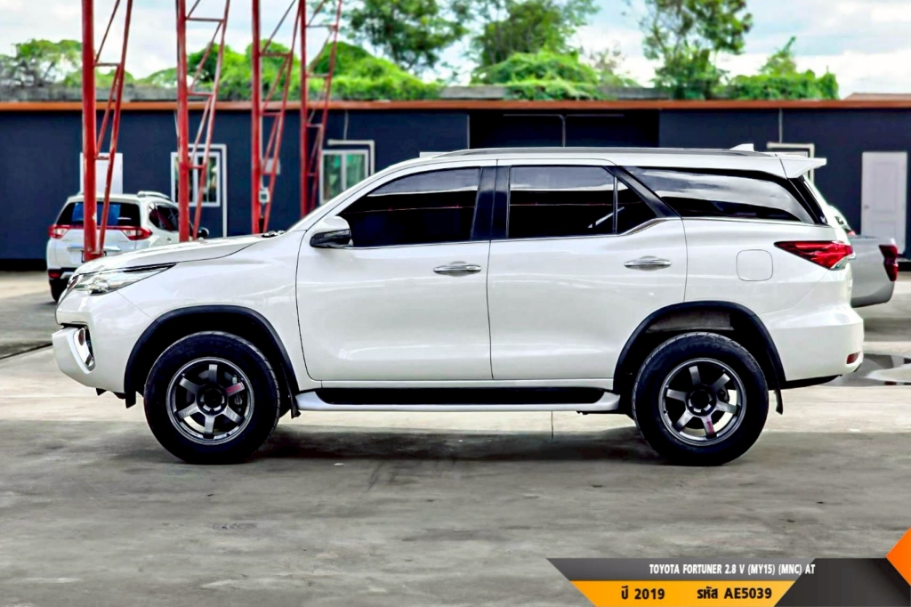 TOYOTA FORTUNER AT ปี 2019#3